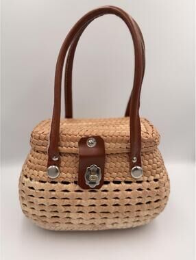 Wicker basket purse 8x11
